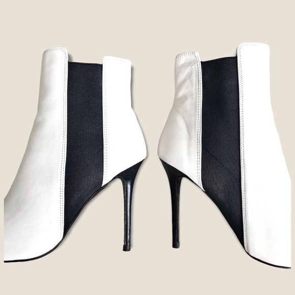 Tony Bianco Black White Leather Stiletto Heeled Casual/Formal Chic Ankle Booties - Picture 10 of 16
